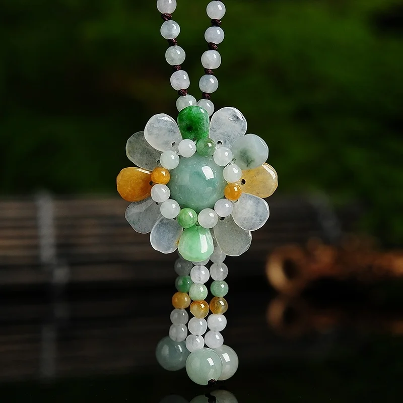 Beading - Certified Birmese Jade Zonnebloem Hanger Jadeite