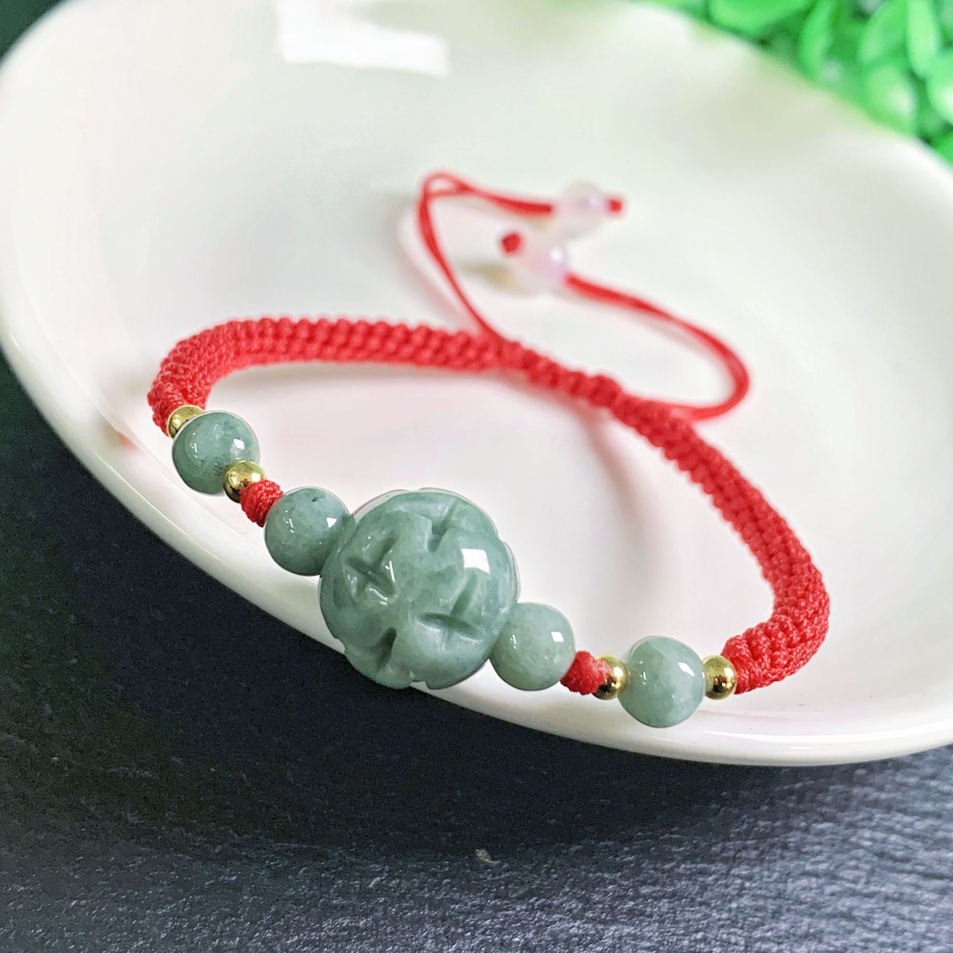 Een Myanmar Jadeïet Carve Kraa - Beading recensie en prijs
